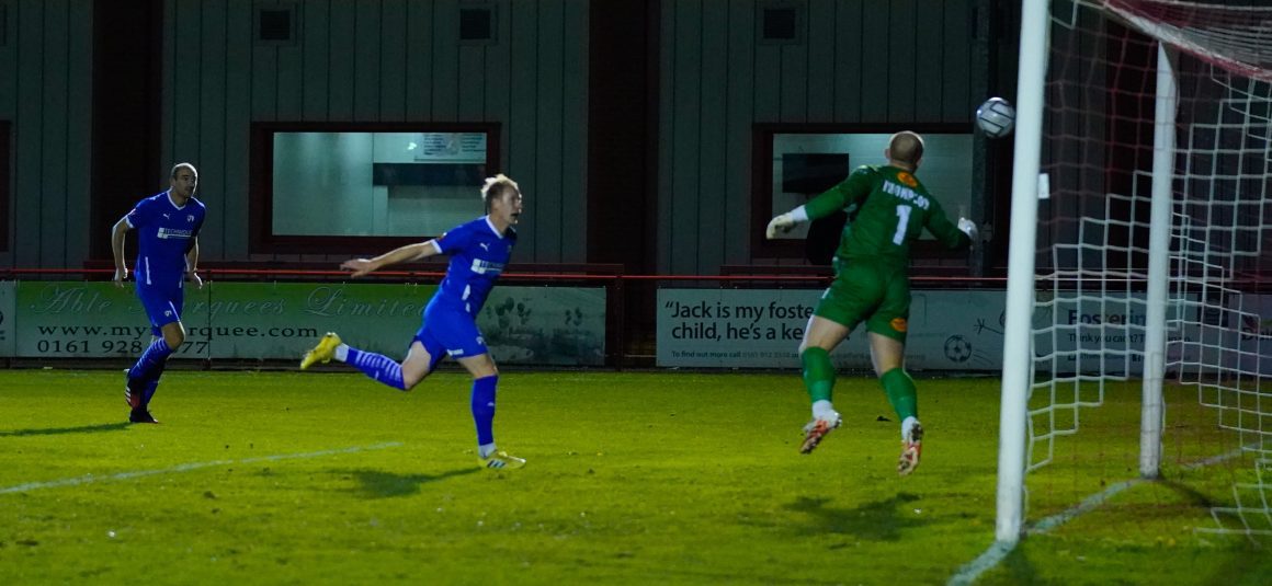 Striker moves on loan Striker moves on loan