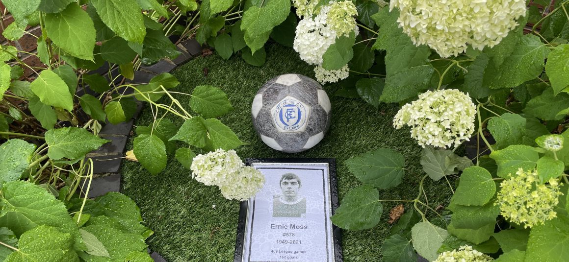 Floral tributes to Ernie Floral tributes to Ernie